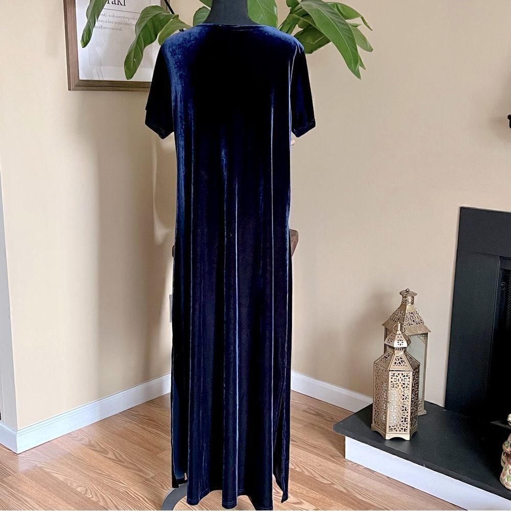 VINTAGE Oleg Cassini Midnight Blue Velvet Maxi Dress - Picture 4 of 11